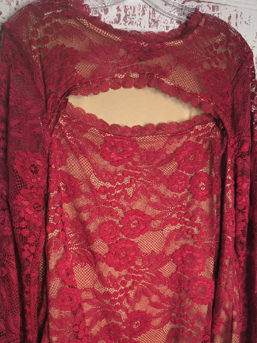 Keyhole Red Lace Long-Sleeve Women's Top Torrid Size 1 14-16 - Picture 3 of 10